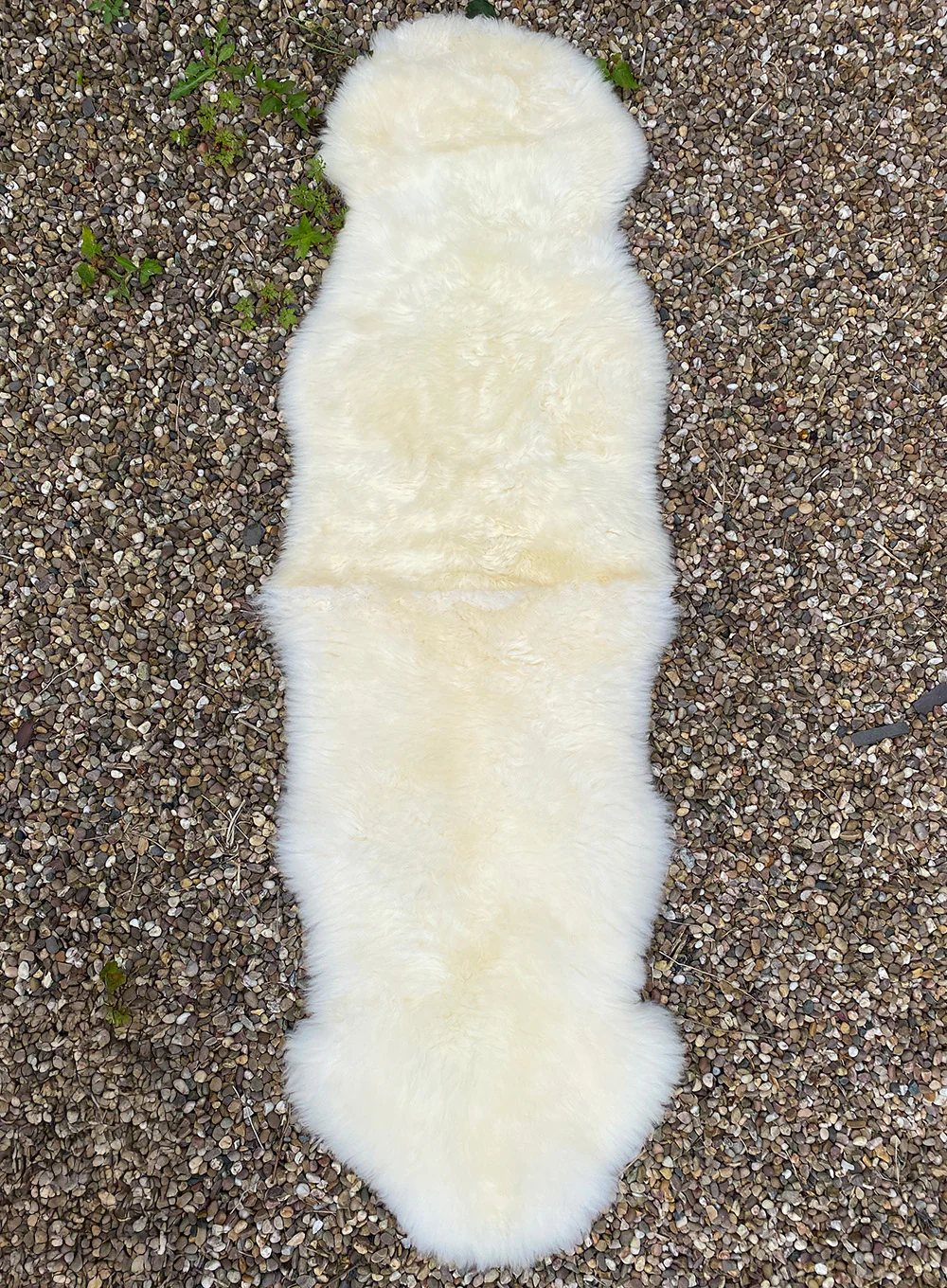 Double Natural Cream Sheepskin Rug - Image 3
