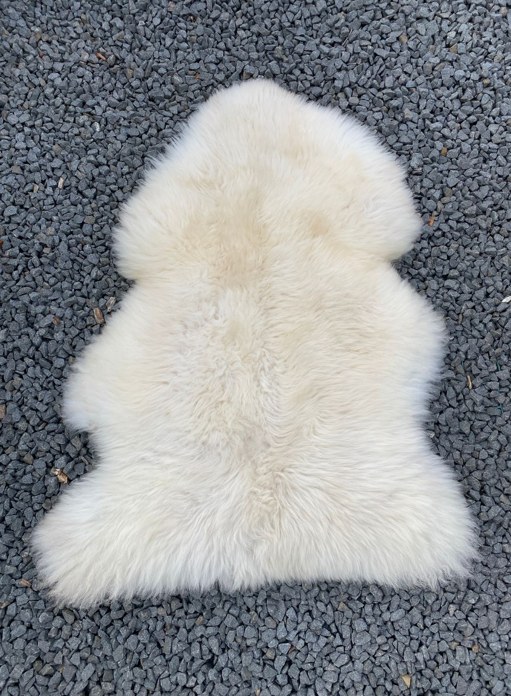 Musgrove Large Cream British Sheepskin Rug - Image 3
